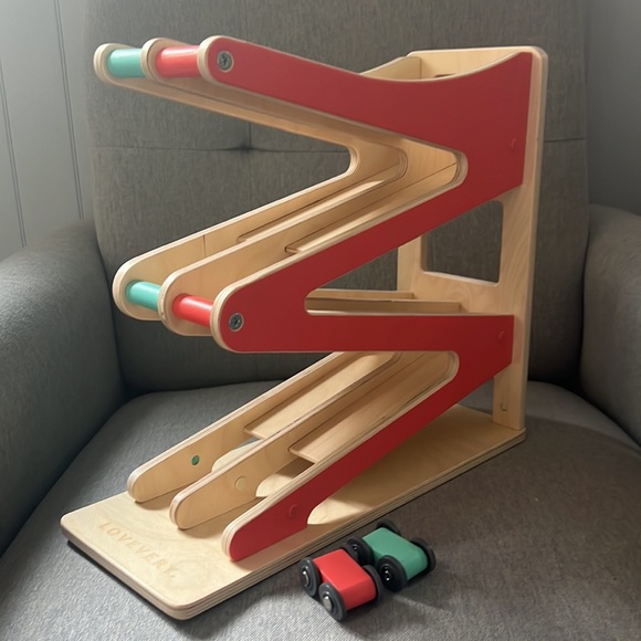 Lovevery Car Ramp Race Track - Picture 3 of 3